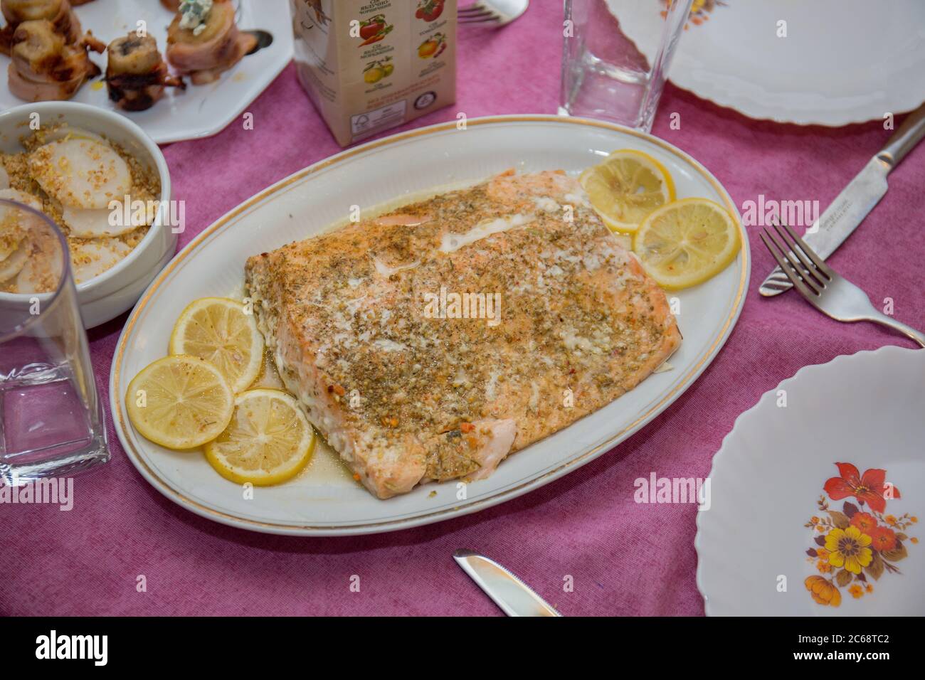 Large piece fried fish hi res stock photography and images Alamy