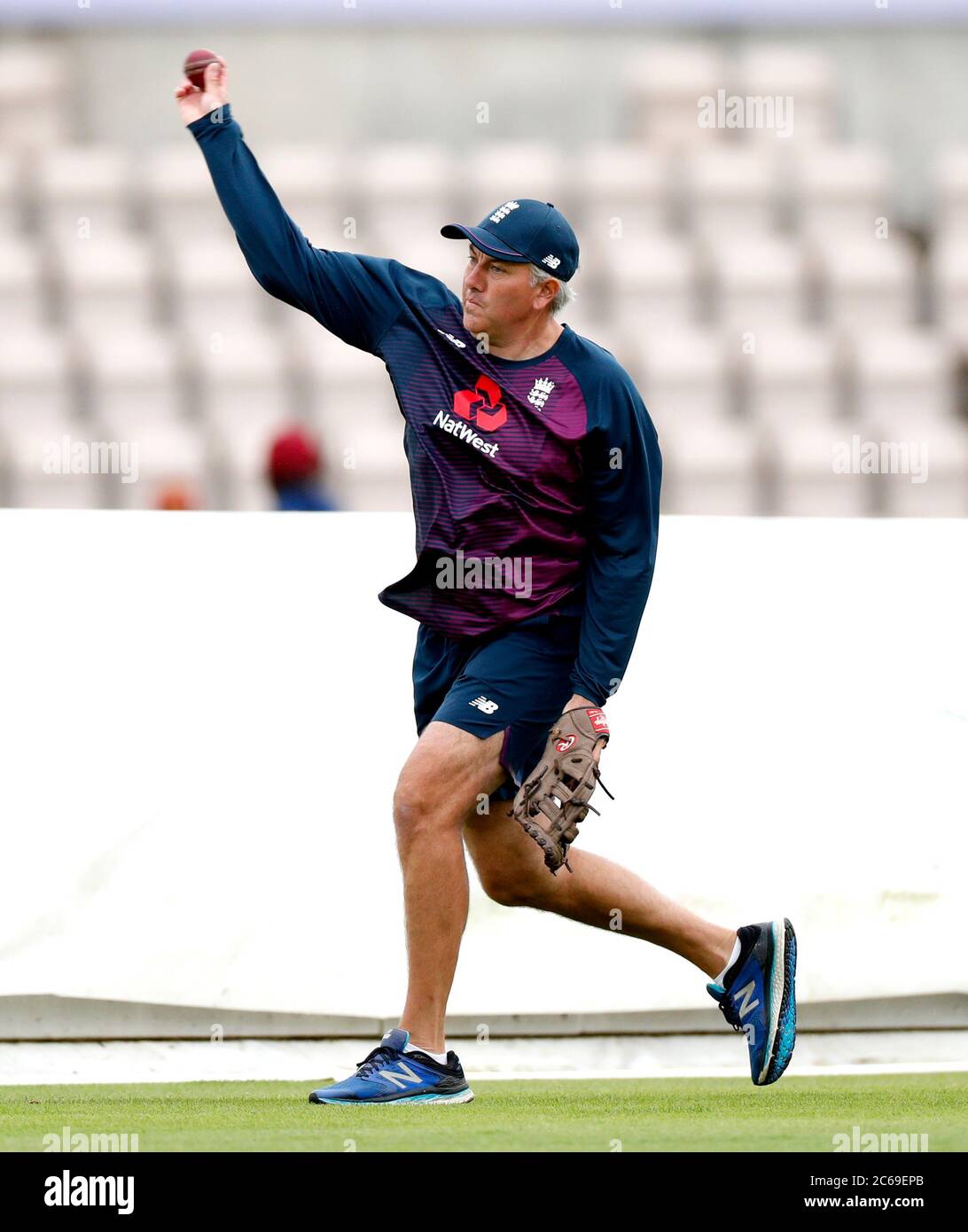 Cricket: England hero Nasser Hussain reacts to Chris Silverwood replacing  Trevor Bayliss