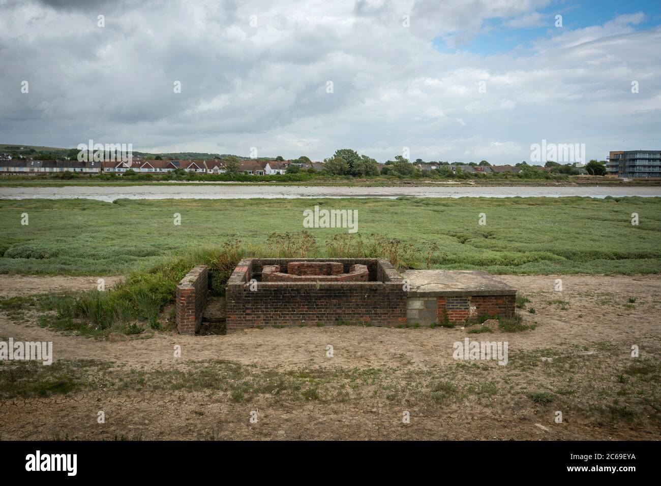 World War Two gun emplacement overlooking the River Adur near Shoreham Airport, West Sussex, UK Stock Photo