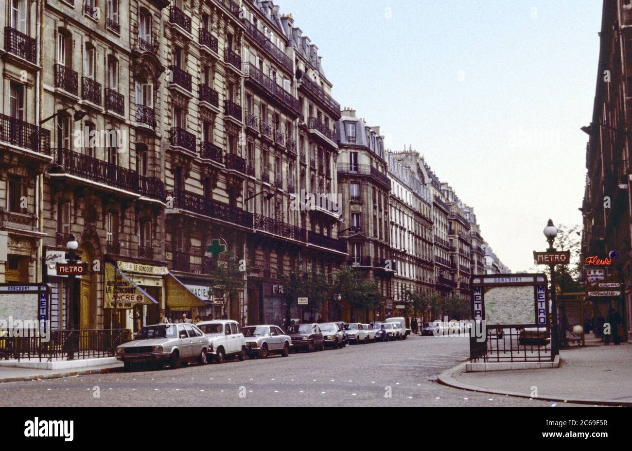 The Metro Station Concourt In The Avenue Parmentier Paris Early