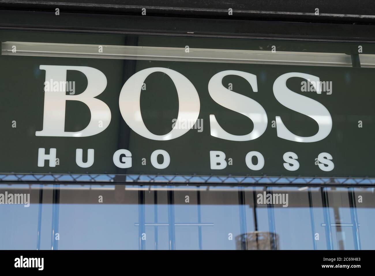 Bordeaux , Aquitaine / France - 07 06 2020 : Hugo Boss logo sign of shop  luxury clothing men in store German brand fashion Stock Photo - Alamy