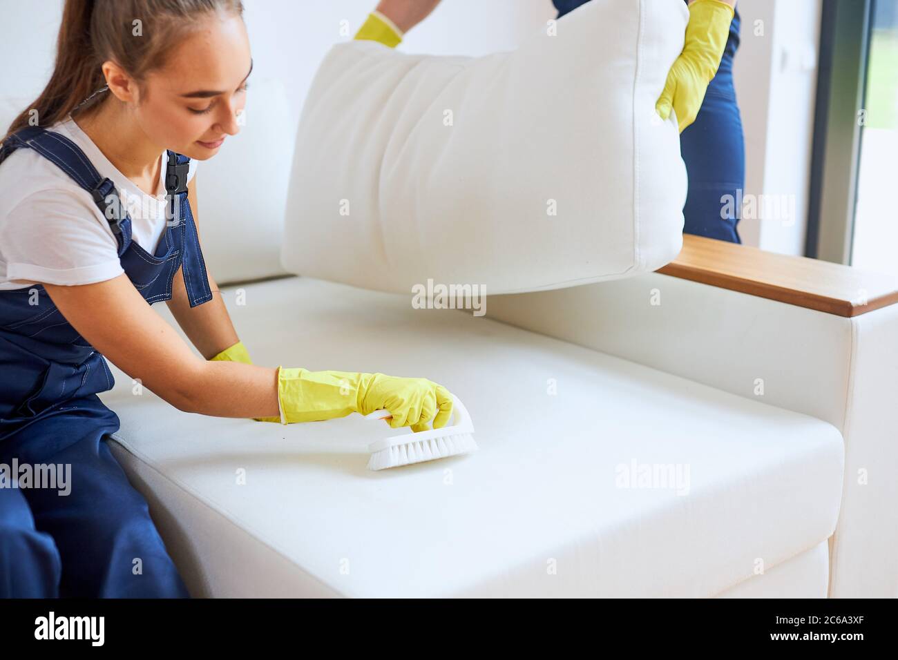 cleaning white leather gloves