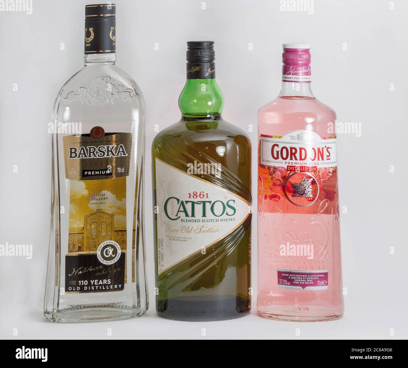 Gordons gin hi-res stock photography and images - Page 5 - Alamy