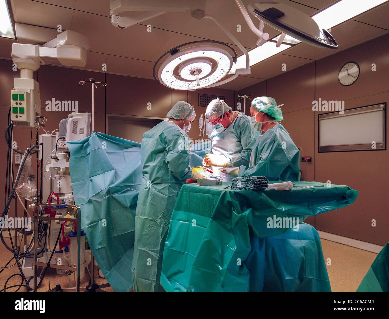 Abdominal Surgery High Resolution Stock Photography and Images - Alamy