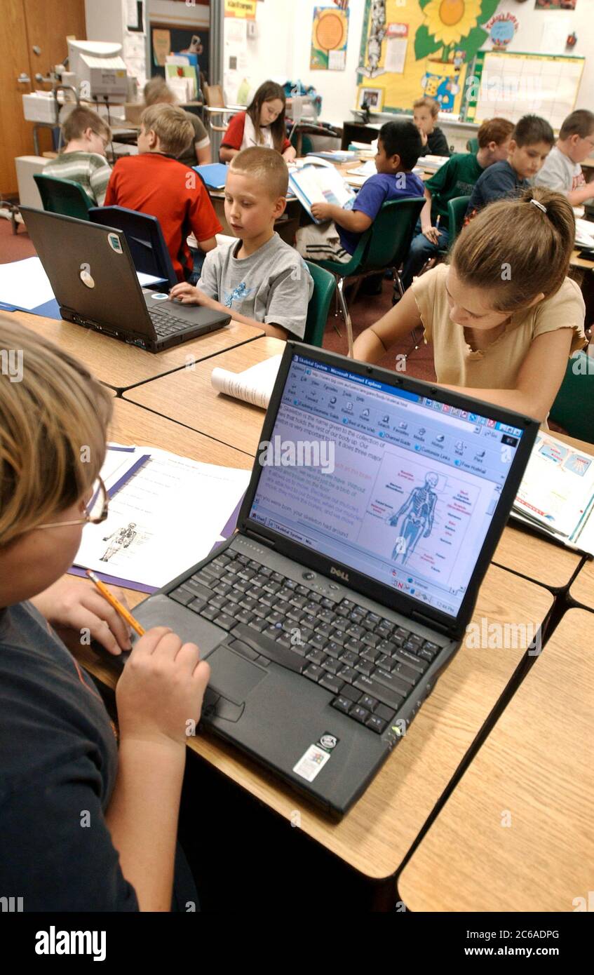Gun Barrel City, Texas USA, September 9 2003 Students using wireless