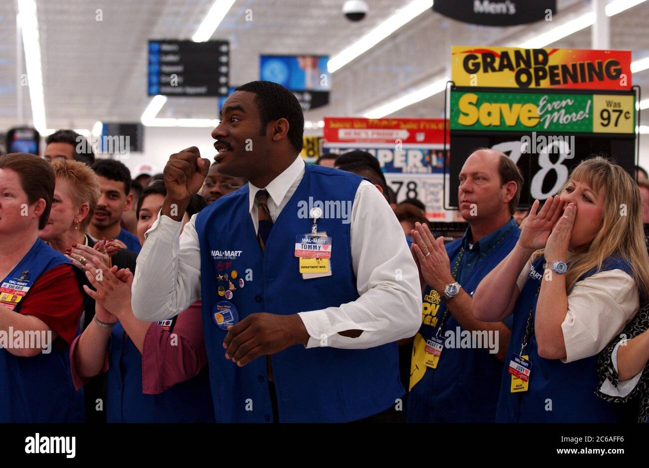 San Antonio, Texas USA, January 21, 2004 Enthusiastic associates at