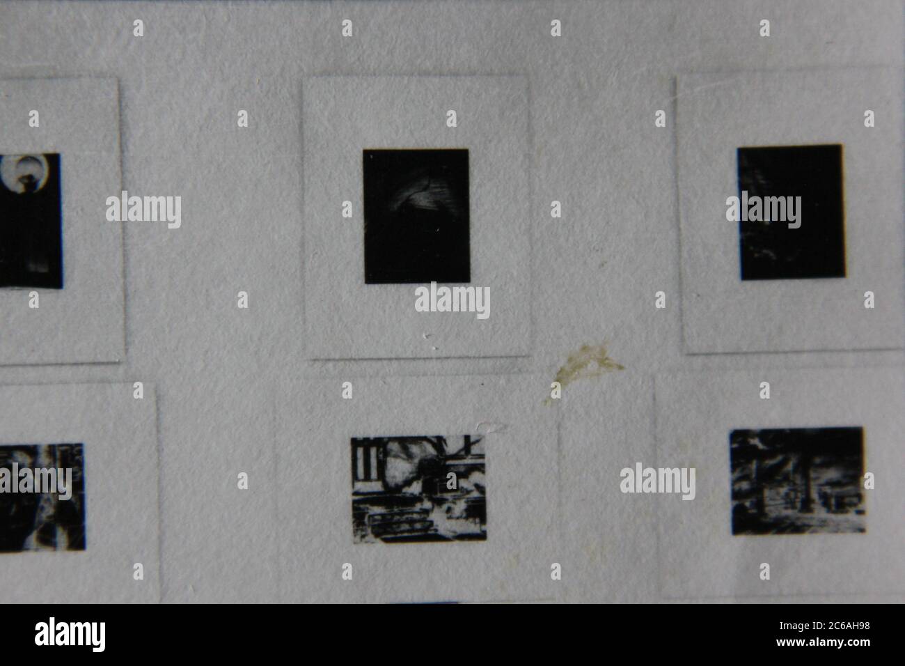 Fine 70s Vintage Black And White Lifestyle Photography Of Framed Pictures Of Photographic Art Work On Display Stock Photo Alamy