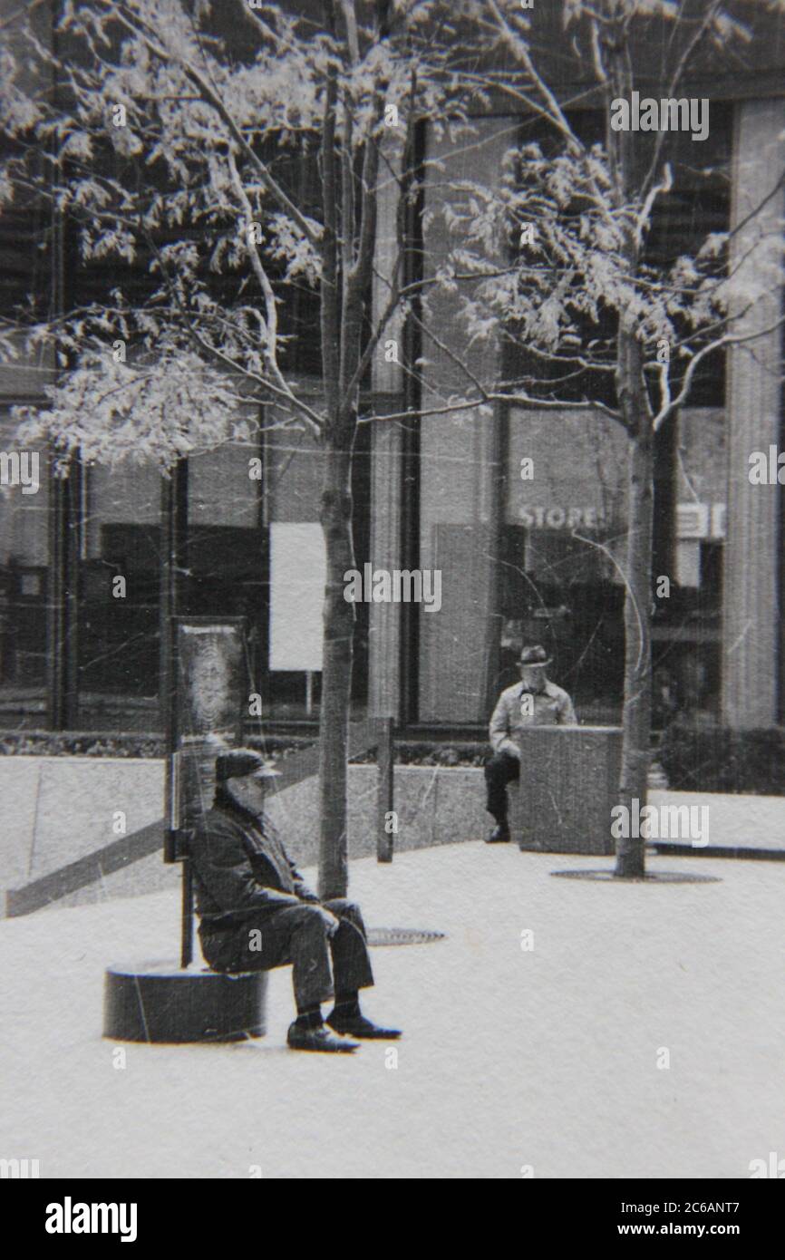 Man on the street joe public individual hi-res stock photography and ...