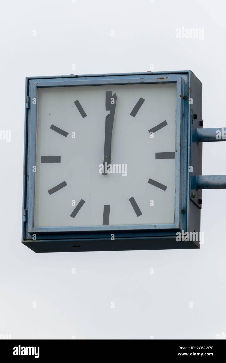 Uhr Arbeit High Resolution Stock Photography and Images - Alamy