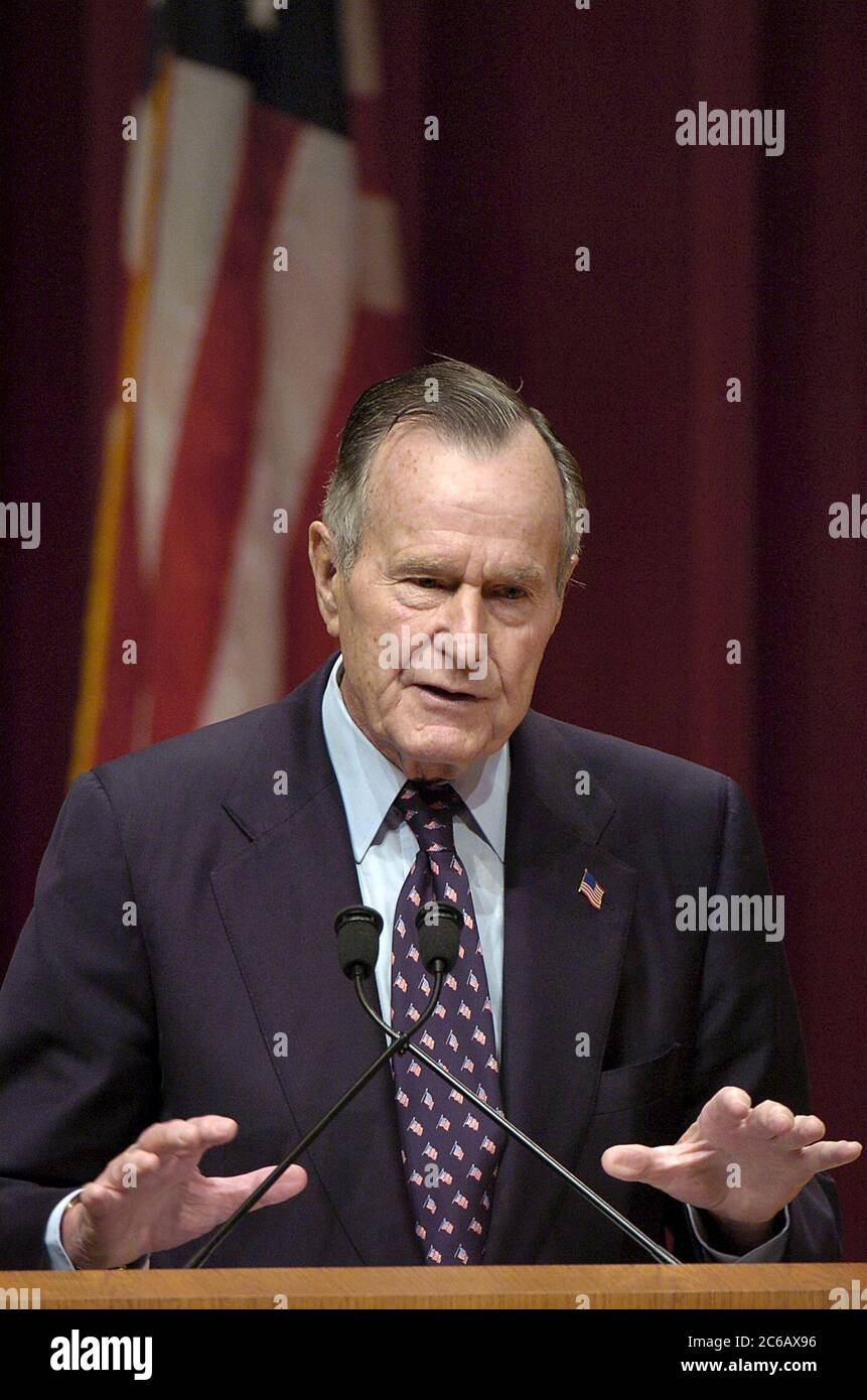 College Station, Texas USA, March 11, 2005: Former U.S. President George H.W. Bush at the Bush Presidential Library where he spoke to 50 new soldiers granted U.S. citizenship in a naturalization ceremony.   ©Bob Daemmrich Stock Photo