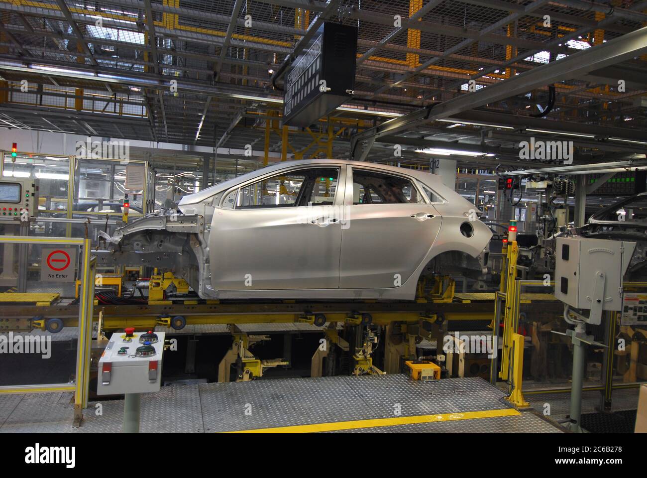 Car production line hires stock photography and images Alamy
