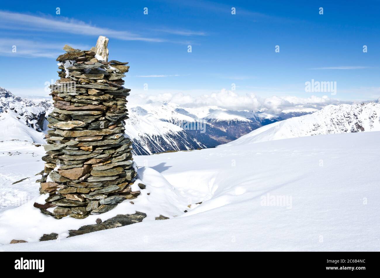 Pile of stones on a mountain top hi-res stock photography and images ...