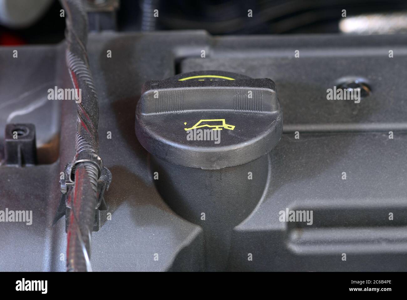 Engine oil cap hires stock photography and images Alamy