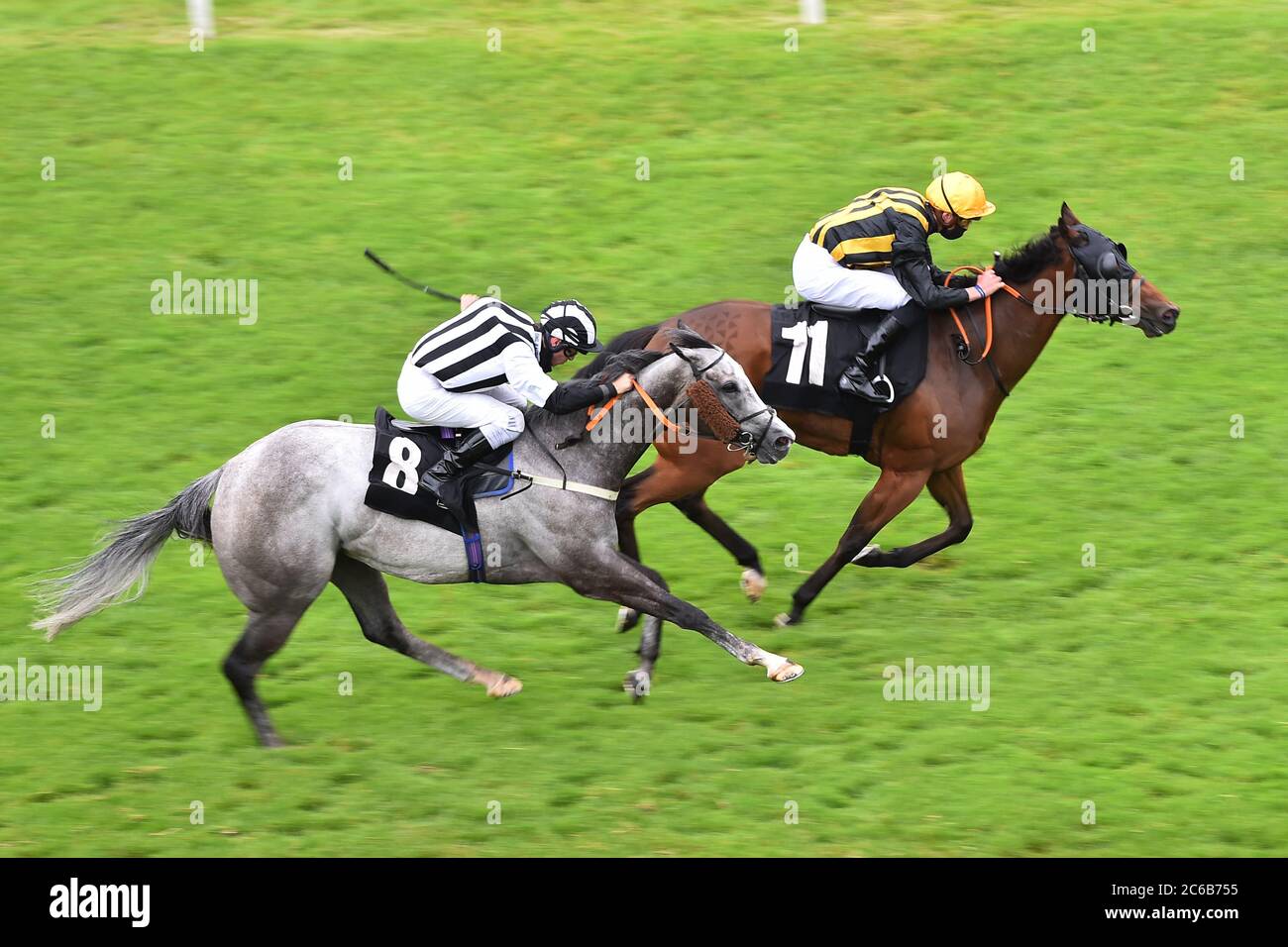 Whelans Way and jockey James Doyle (right) win The Oakley Coachbuilders  Supremacy Horseboxes Handicap Stakes from Rock Boy Grey and Richard  Kingscote at Newbury Racecourse Stock Photo - Alamy