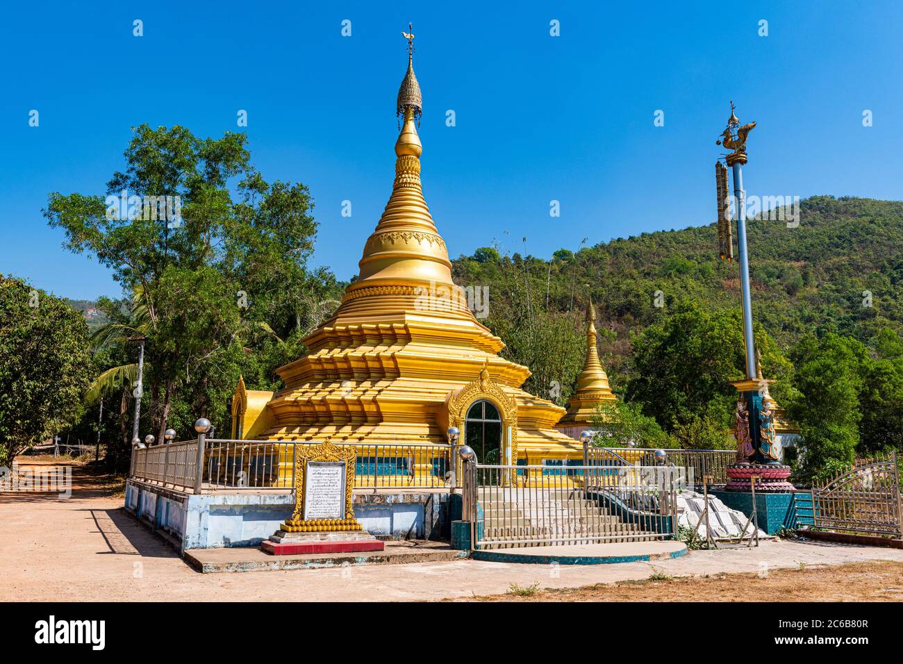 Golden stupa, Win Sein Taw Ya outside Mawlamyine, Mon state, Myanmar (Burma), Asia Stock Photo
