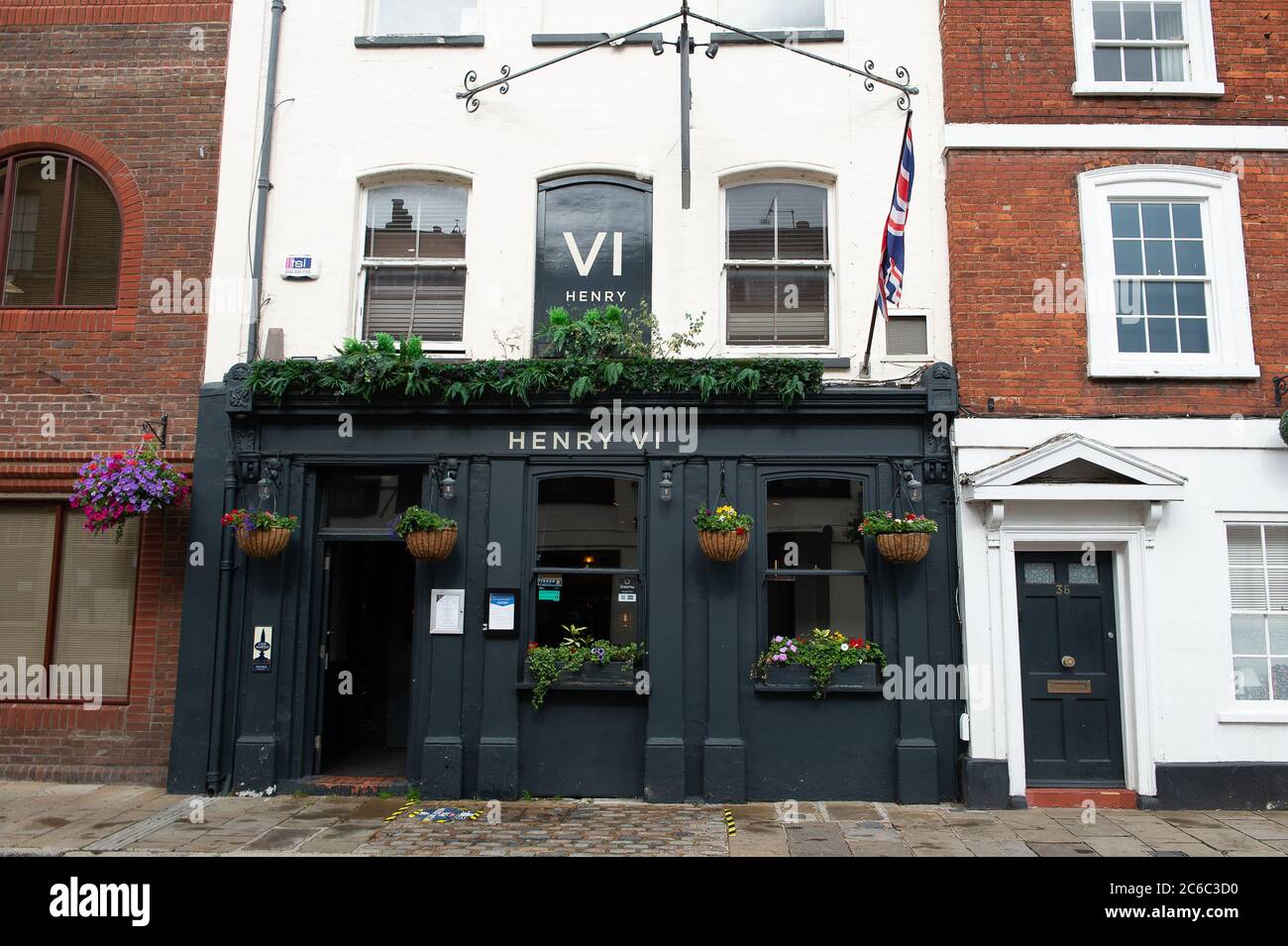 Eton, Windsor, Berkshire, UK. 8th July, 2020. The Henry VI pub in 