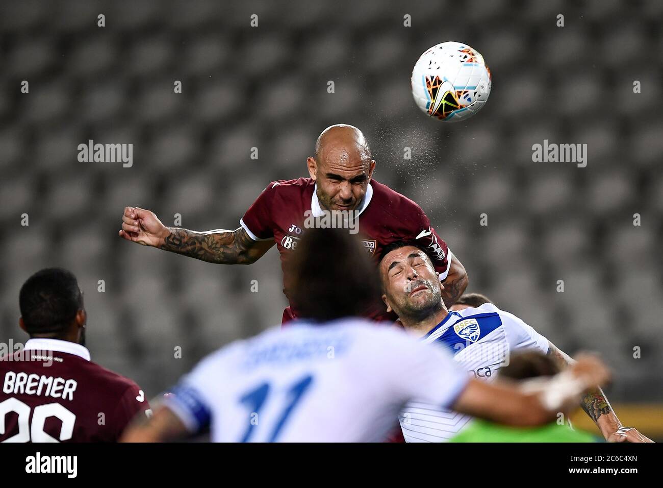 Turin, Italy. 08th July, 2020. TURIN, ITALY - July 08, 2020: Simone Zaza of Torino FC header during the Serie A football match between Torino FC and Brescia Calcio. (Photo by Nicolò Campo/Sipa USA) Credit: Sipa USA/Alamy Live News Stock Photo