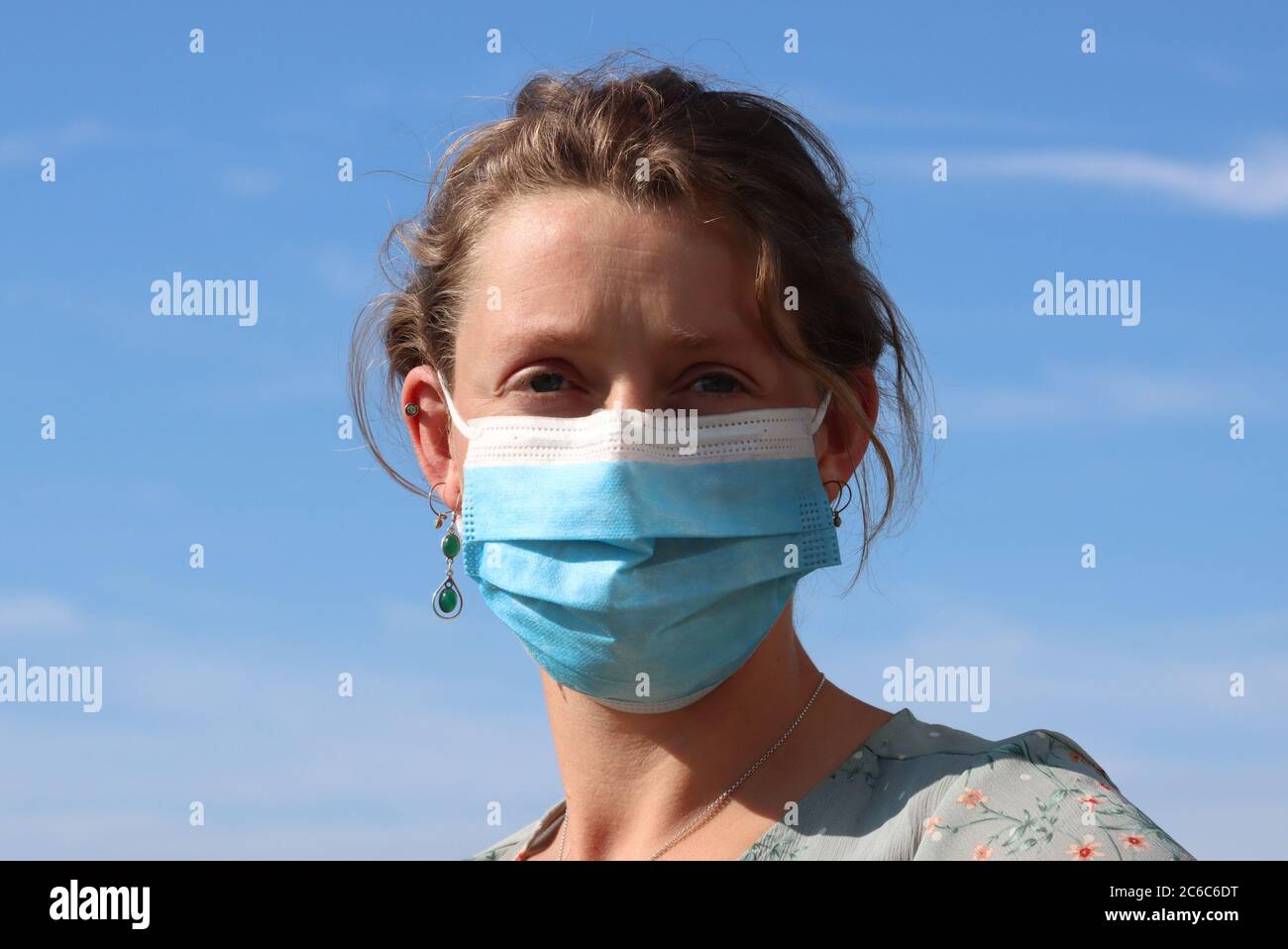 Nhs disposable face masks hi-res stock photography and images - Alamy