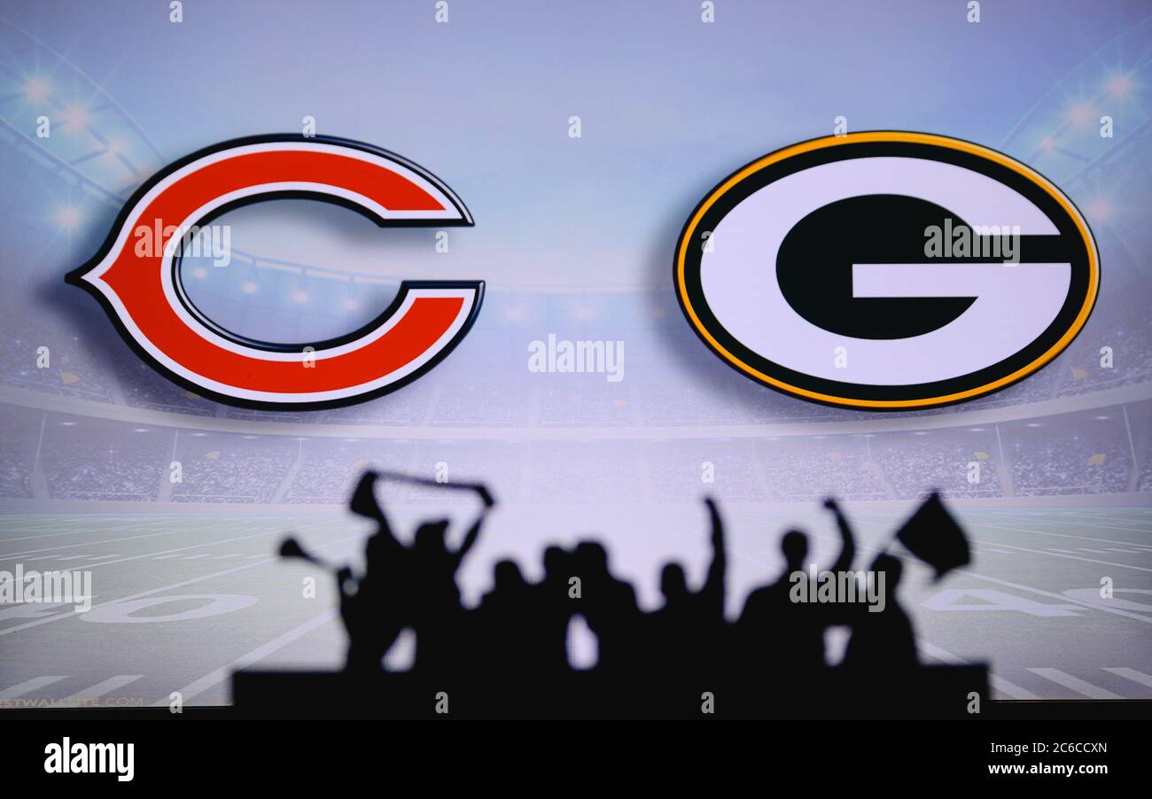 Chicago Bears vs. Green Bay Packers. Fans support on NFL Game. Silhouette  of supporters, big screen with two rivals in background Stock Photo - Alamy