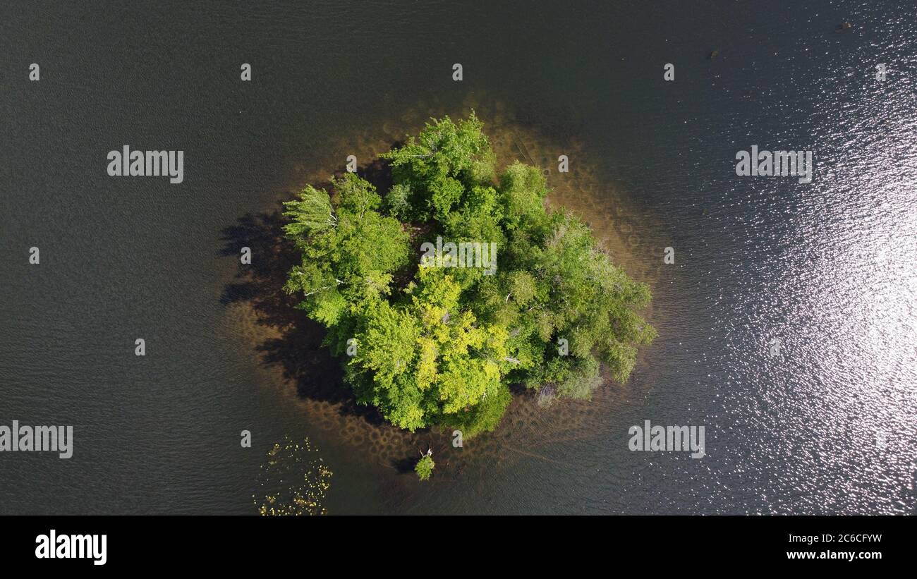 Birds eye view green island hi-res stock photography and images - Alamy