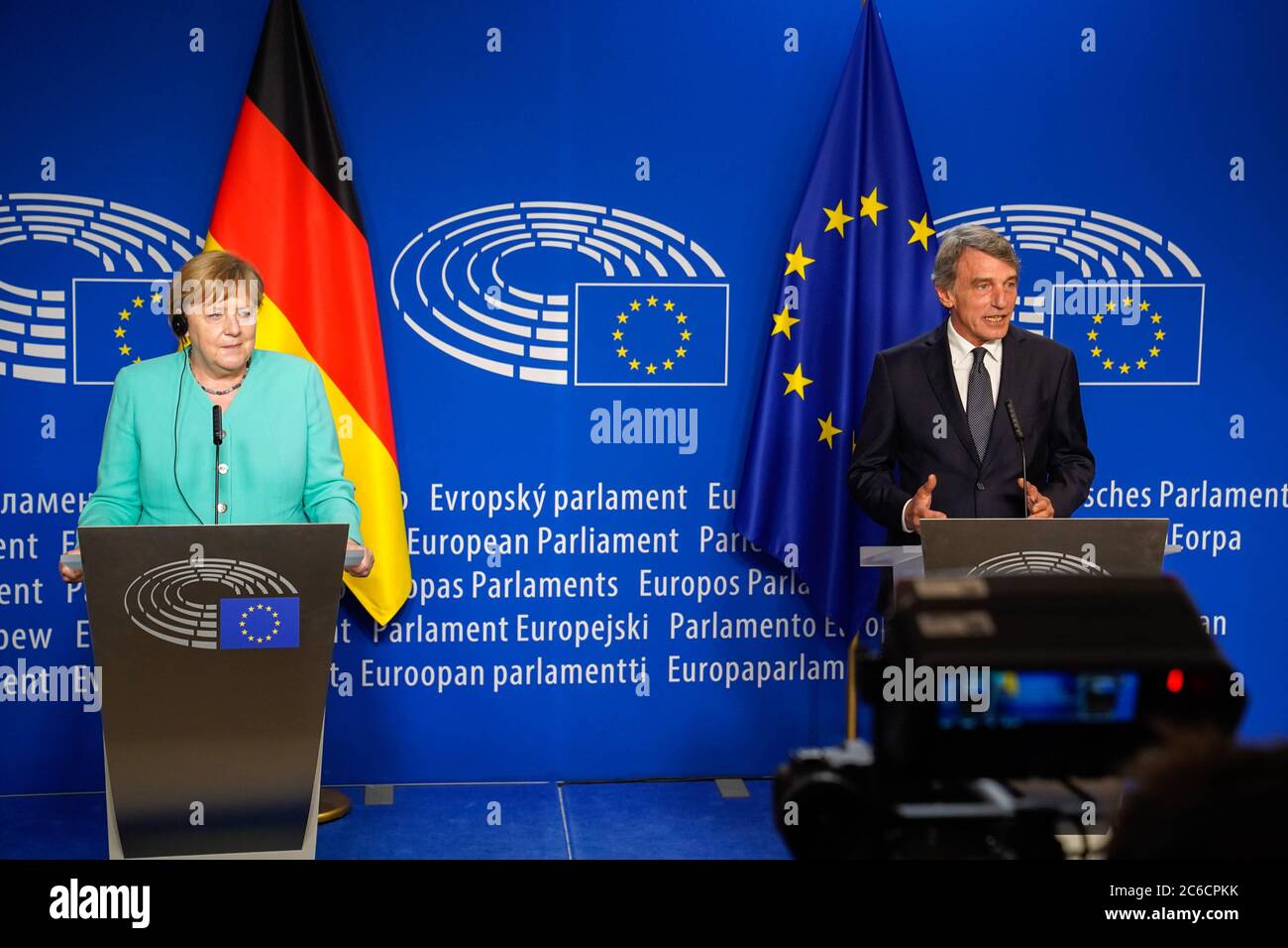 (200709) -- BRUSSELS, July 9, 2020 (Xinhua) -- German Chancellor Angela Merkel (L) and European Parliament President David Sassoli attend a press conference at the European Parliament in Brussels, Belgium, July 8, 2020. Reaching swiftly an agreement on an ambitious European recovery package is the European Union's highest priority for the coming weeks, the bloc's leaders agreed at a meeting Wednesday with German Chancellor Angela Merkel. Germany took over the rotating Presidency of the Council of the EU on July 1. (European Union/Handout via Xinhua) Stock Photo
