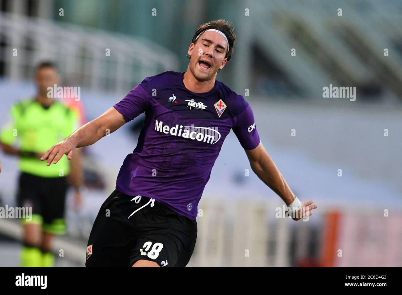 The player of acf fiorentina dusan vlahovic hi-res stock photography and  images - Page 2 - Alamy