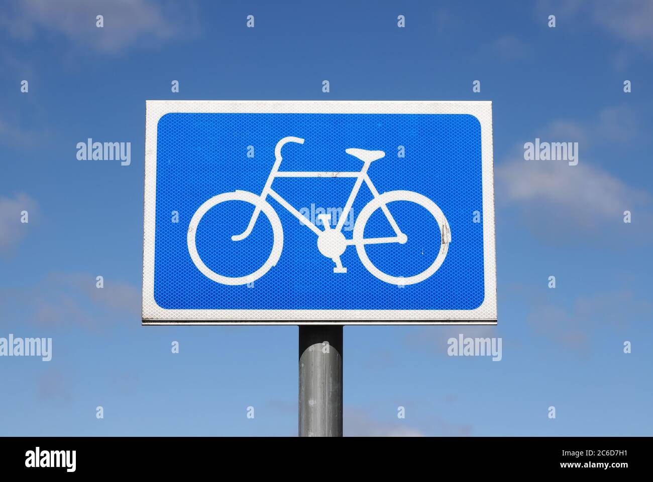 Blue bicycle sign hires stock photography and images Alamy