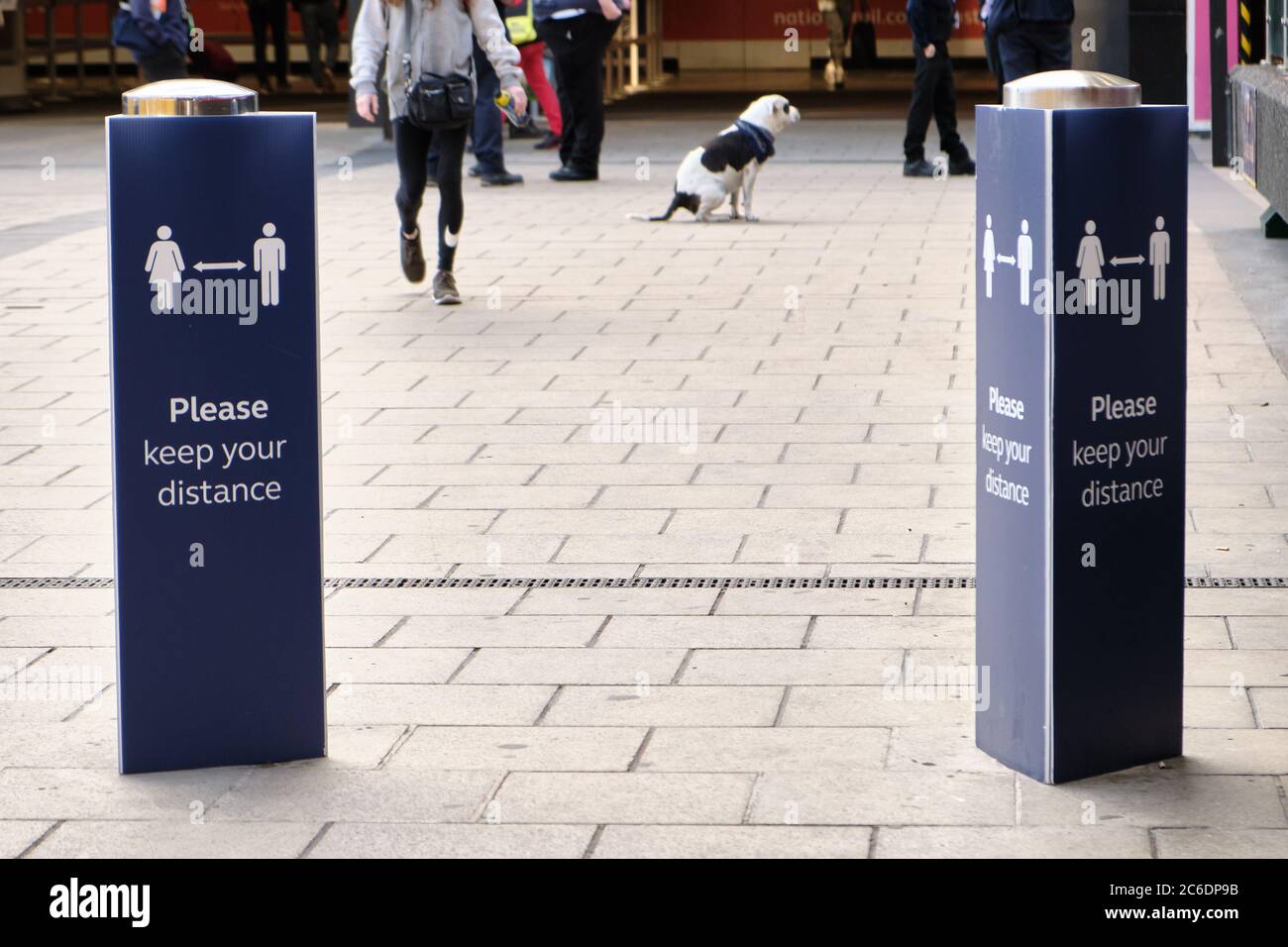 Please keep your distance signs outside the Euston Underground Tube ...
