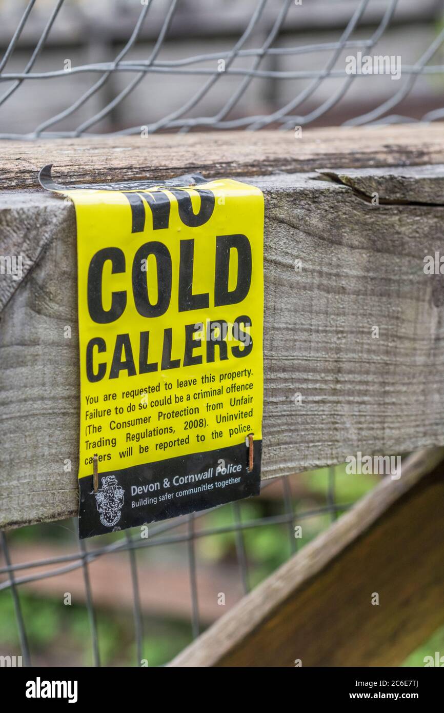 Devon & Cornwall Police anti cold-calling warning sticker on wooden gate. No  Cold Callers sign, doorstep sales metaphor, concept junk e-mail Stock Photo  - Alamy