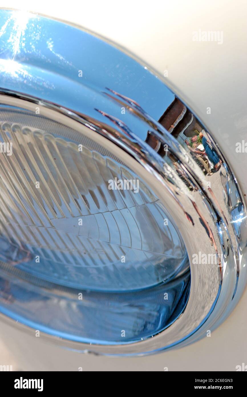 Vintage car headlamp Stock Photo - Alamy