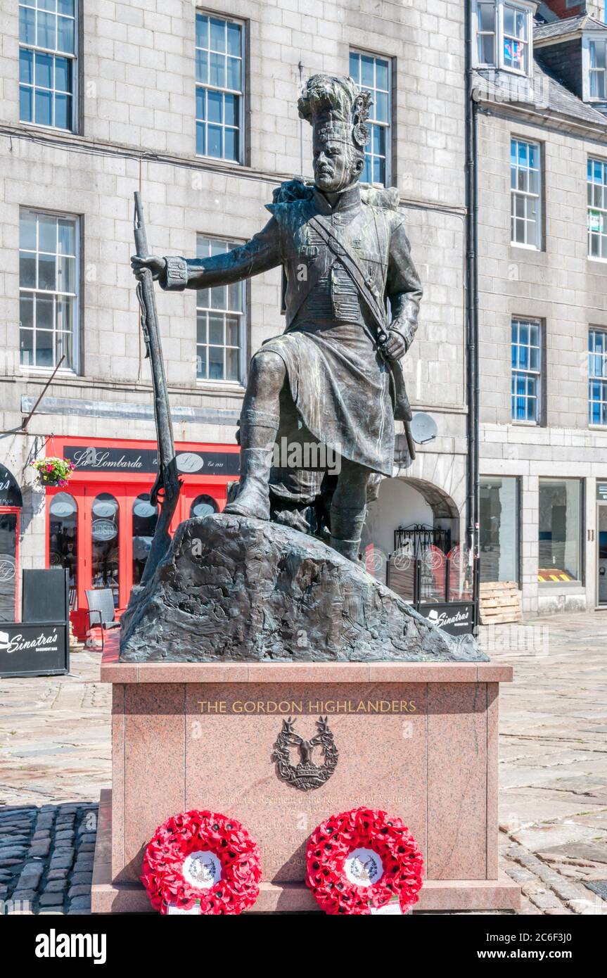 The Gordon Highlanders statue in Castlegate, Aberdeen.  Mark Richards, bronze, 2011. Stock Photo