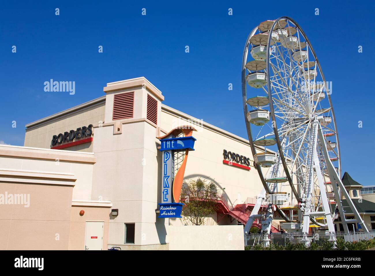 Ferris Wheel at The Pike Mall, Long Beach, Los Angeles, California, USA