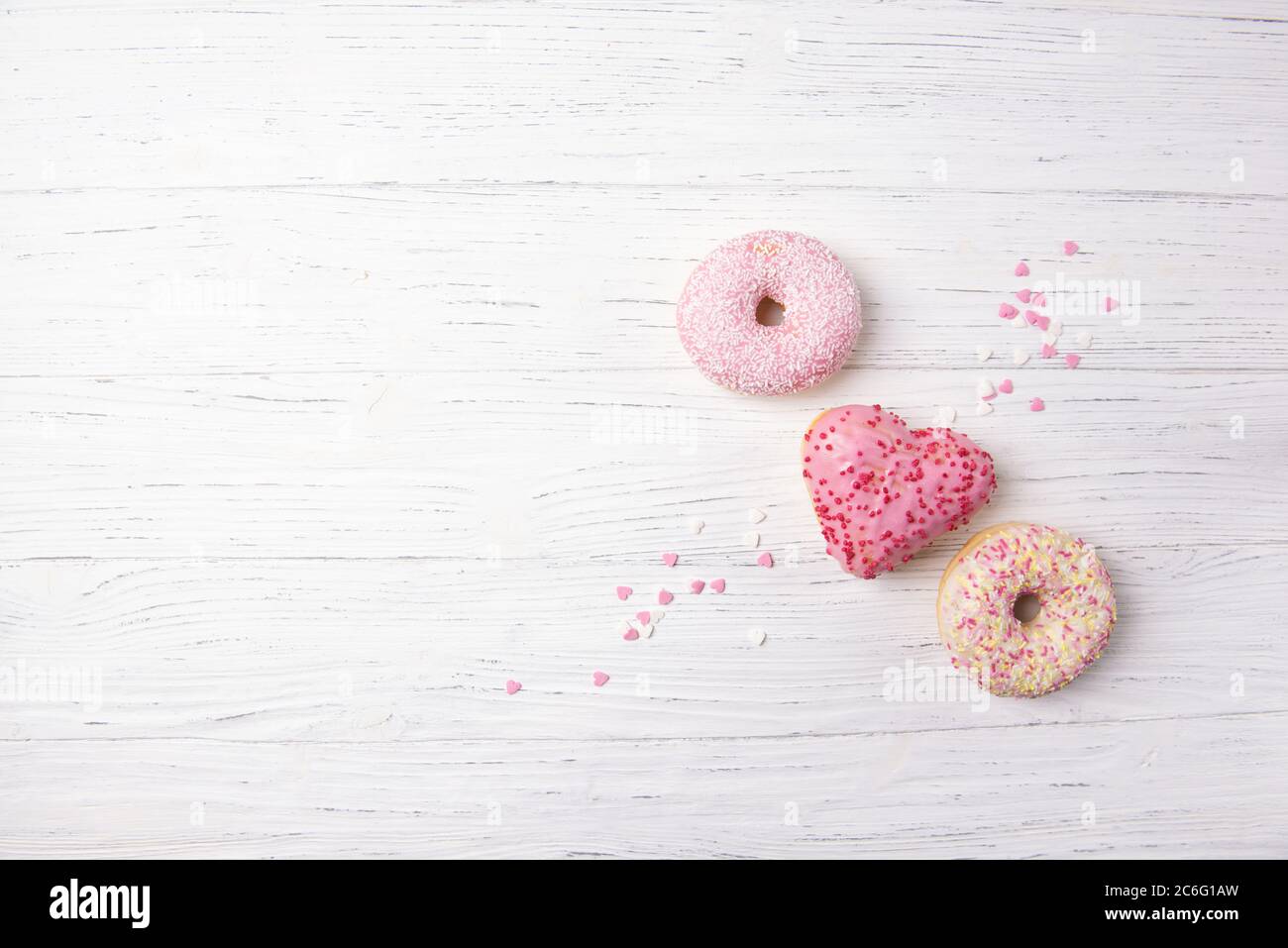 Heart candy sprinkles hi-res stock photography and images - Alamy