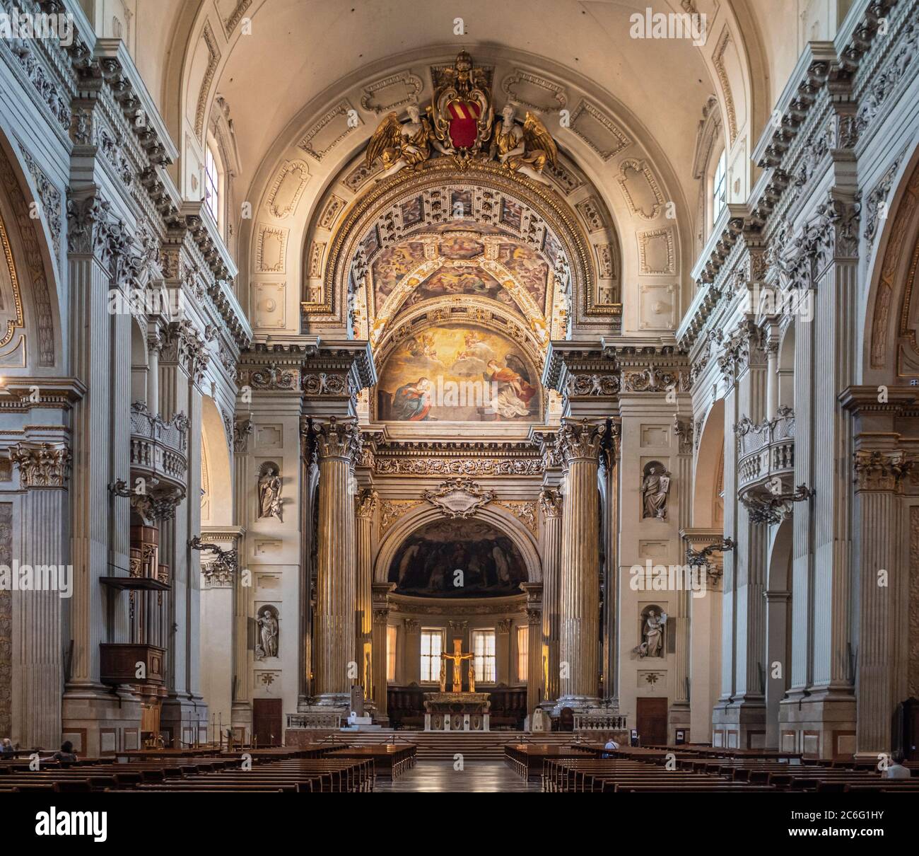 Interior shot of the aisle of Cathedral of San Pietro. Bologna, Italy Stock Photo Alamy