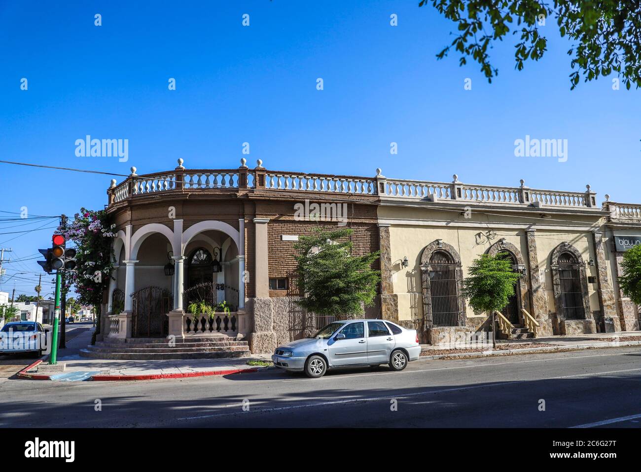 Arches or portals, facade of a colonial house in the Centenario