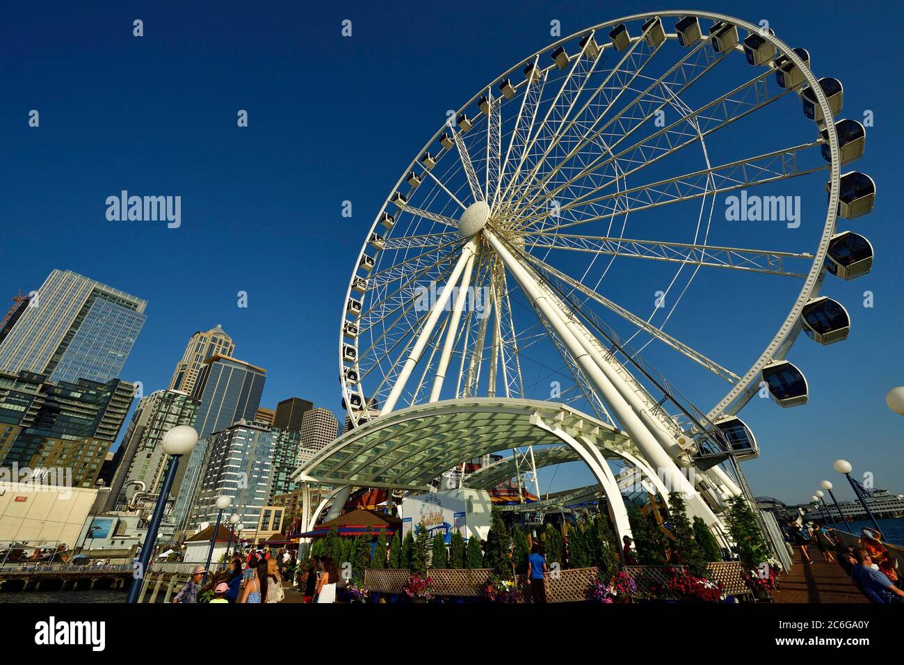 Ferris wheel in the harbour area of Seattle, Washington, United States of America, USA, North America Stock Photo