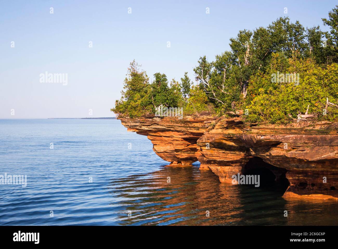 Beautiful Rock Formations and Sea Caves in the Apostle Islands National ...