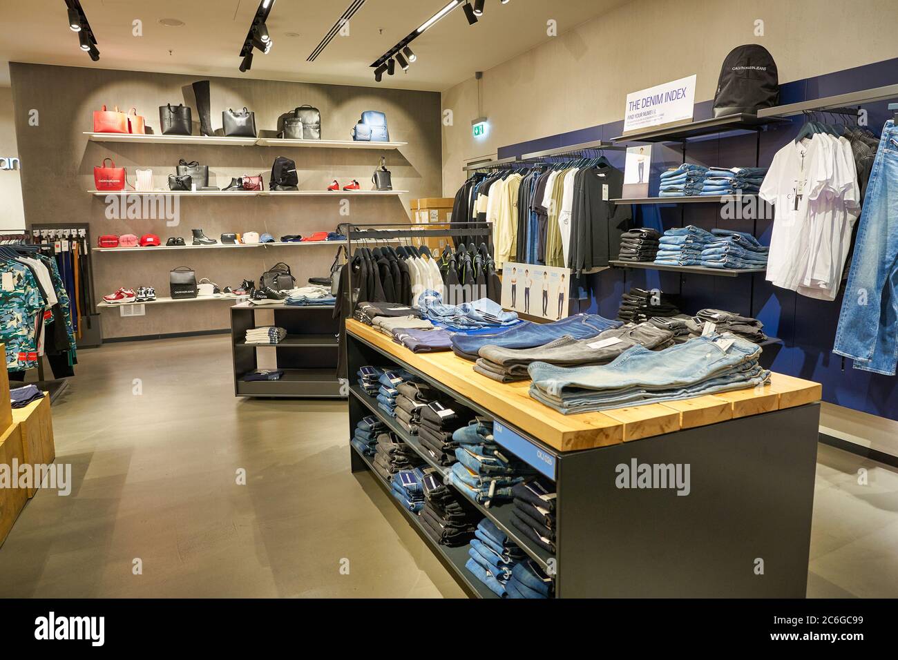 Calvin klein shopping bag hi-res stock photography and images - Alamy