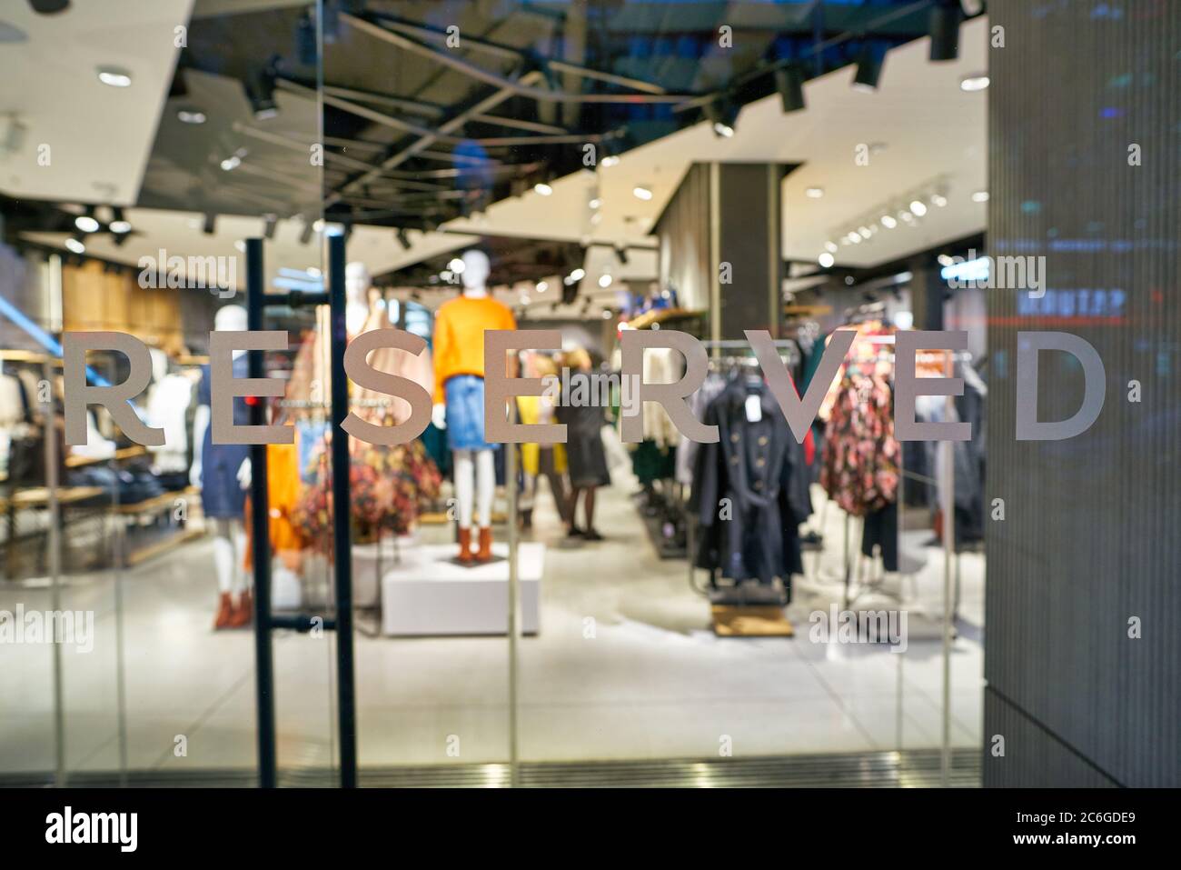 BERLIN, GERMANY - CIRCA SEPTEMBER, 2019: close up shot of Reserved sign  seen on glass at a store in Berlin. Reserved is a Polish clothing store  chain Stock Photo - Alamy