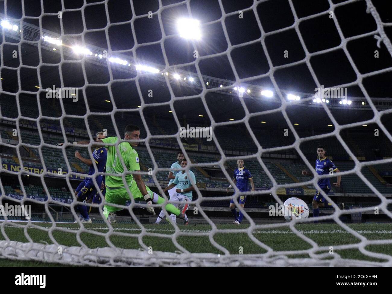 Verona, Italy. 9th July, 2020. Antonio Candreva of Inter Milan scores a goal during the Italian Serie A soccer match between Hellas Verona and Inter Milan in Verona, Italy, July 9, 2020. Credit: Alberto Lingria/Xinhua/Alamy Live News Stock Photo