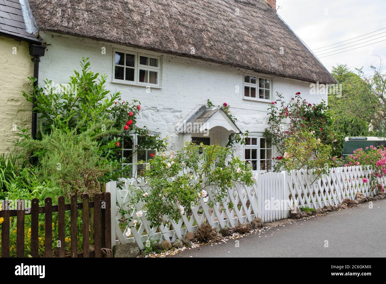 Thatched cottage in Avebury. Wiltshire, England Stock Photo