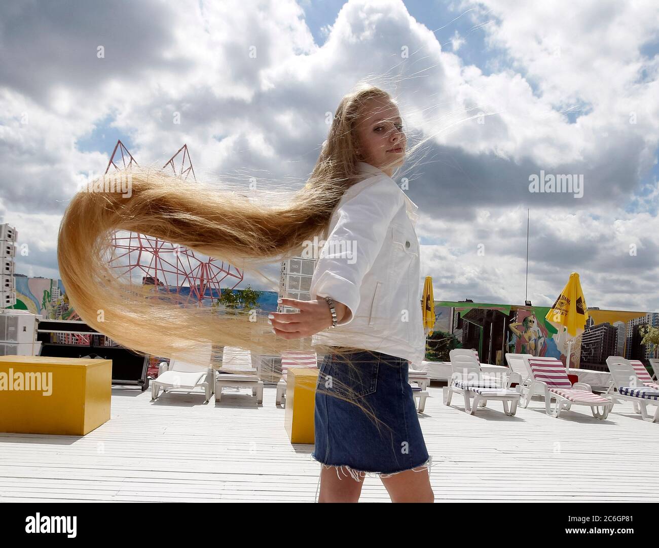 worlds longest hair 2022