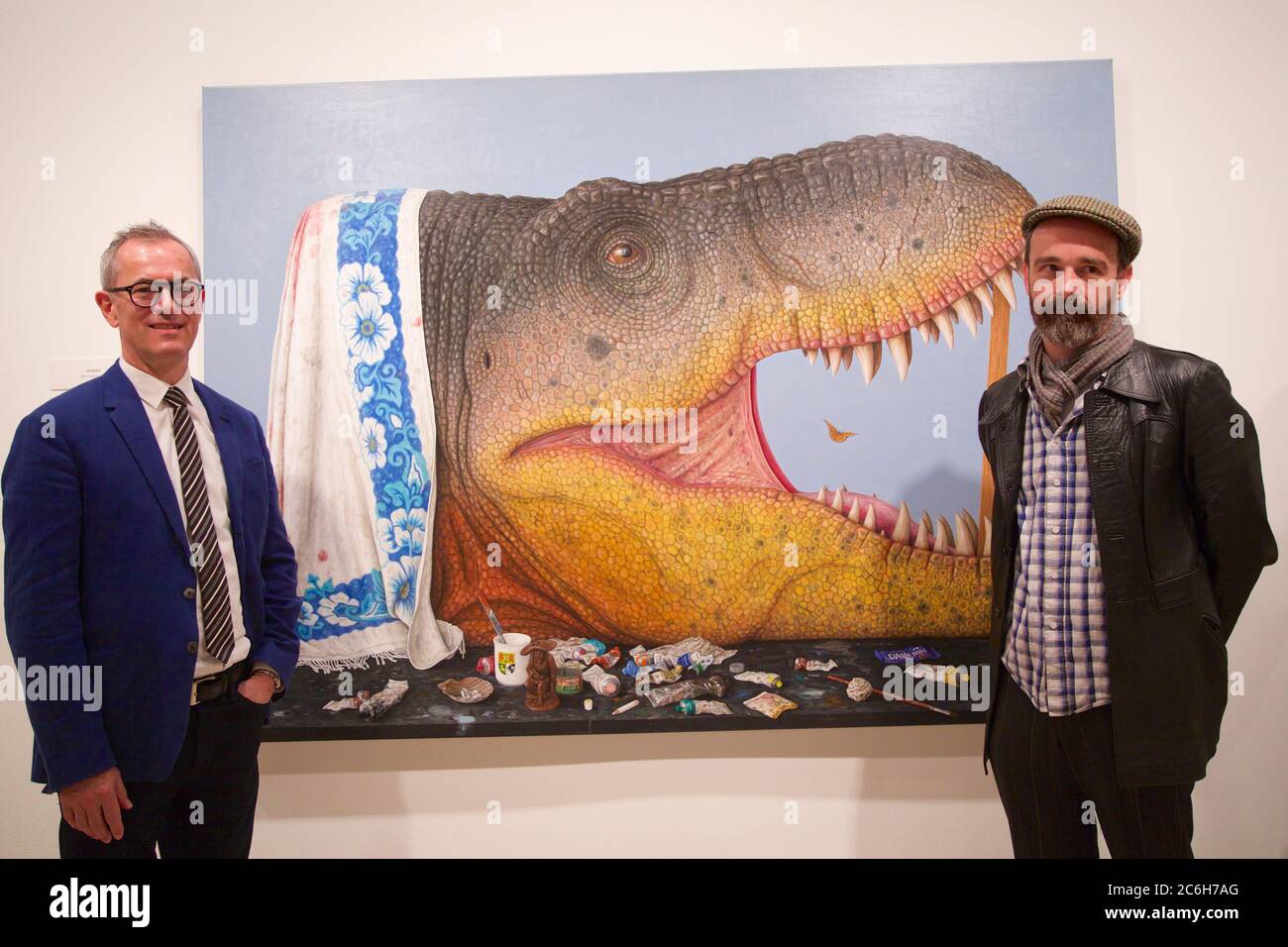 Art Gallery of NSW Director Michael Brand (L) with 2014 Sulman Prize ...