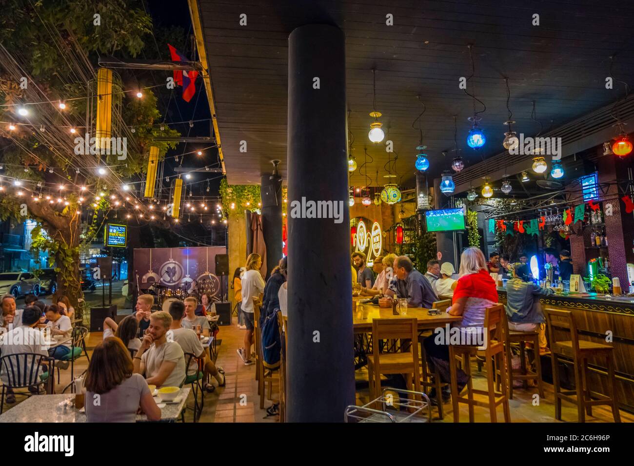 La Sala, cocktail bar and restaurant, Rue Samsenthai, Vientiane, Laos