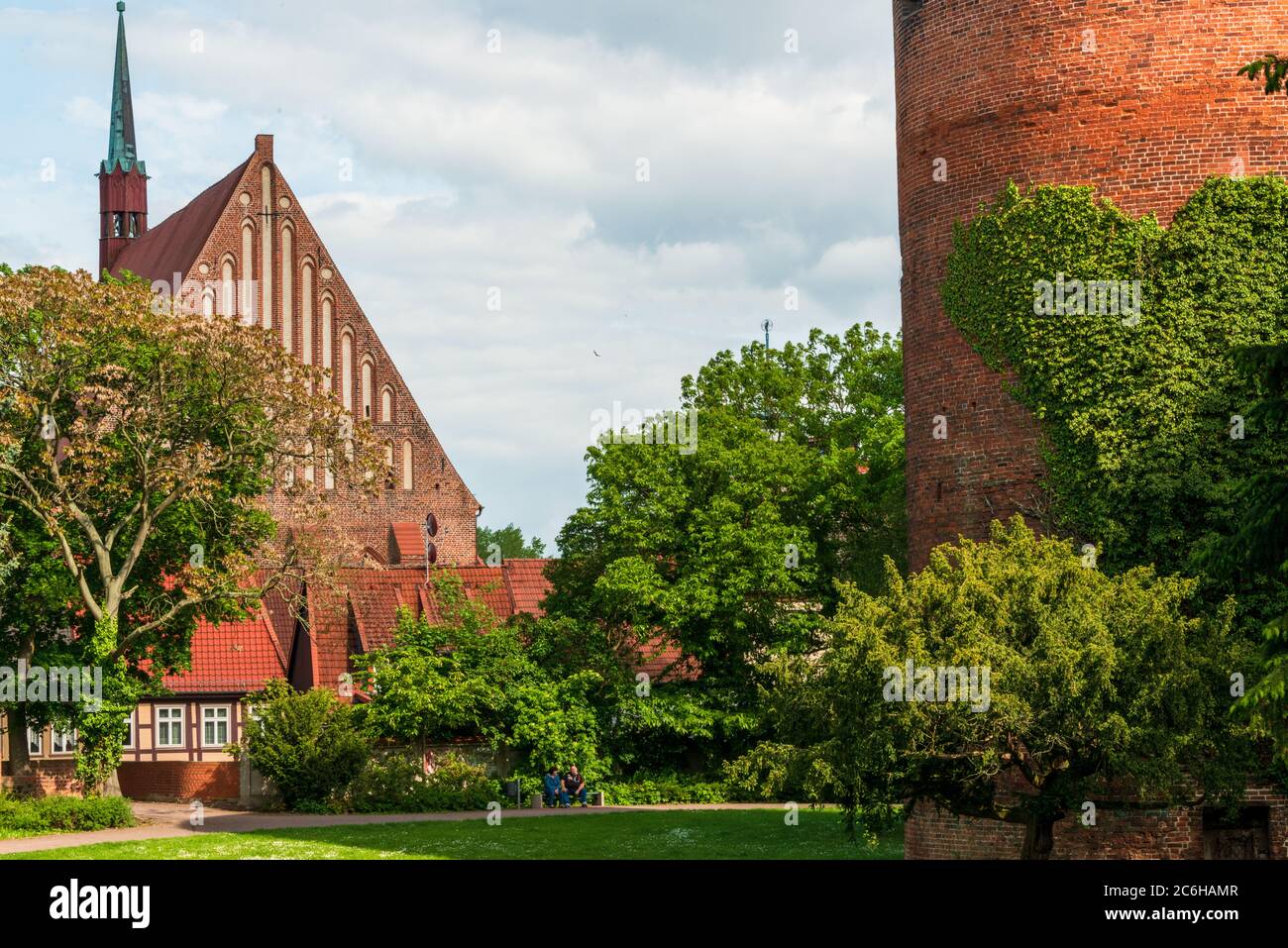 Salzwedel eine Kleinstadt in Sachsen-Anhalt, bekannt durch ihren Baumkuchen und die Backstein Architektur Stock Photo