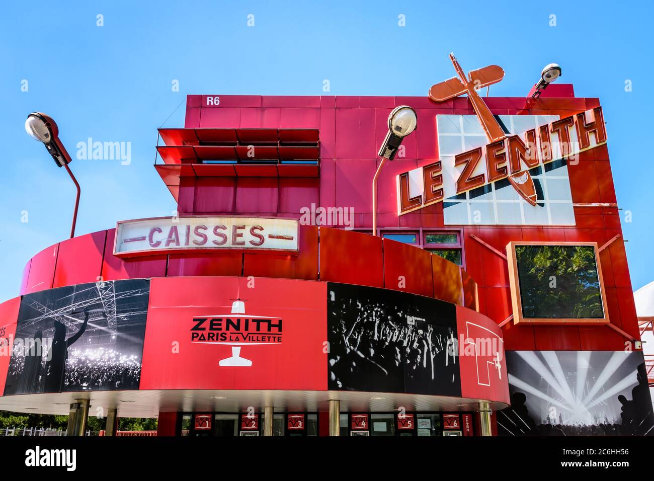Paris le zenith hires stock photography and images Alamy