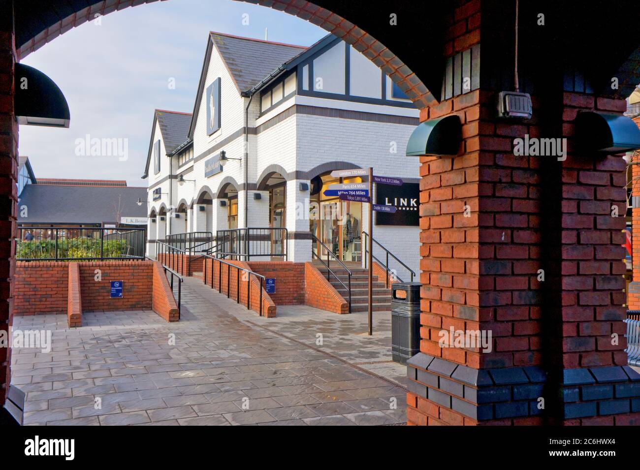 Cheshire, Oaks, Designer, Outlet, Chester; England, March, 2011 Stock