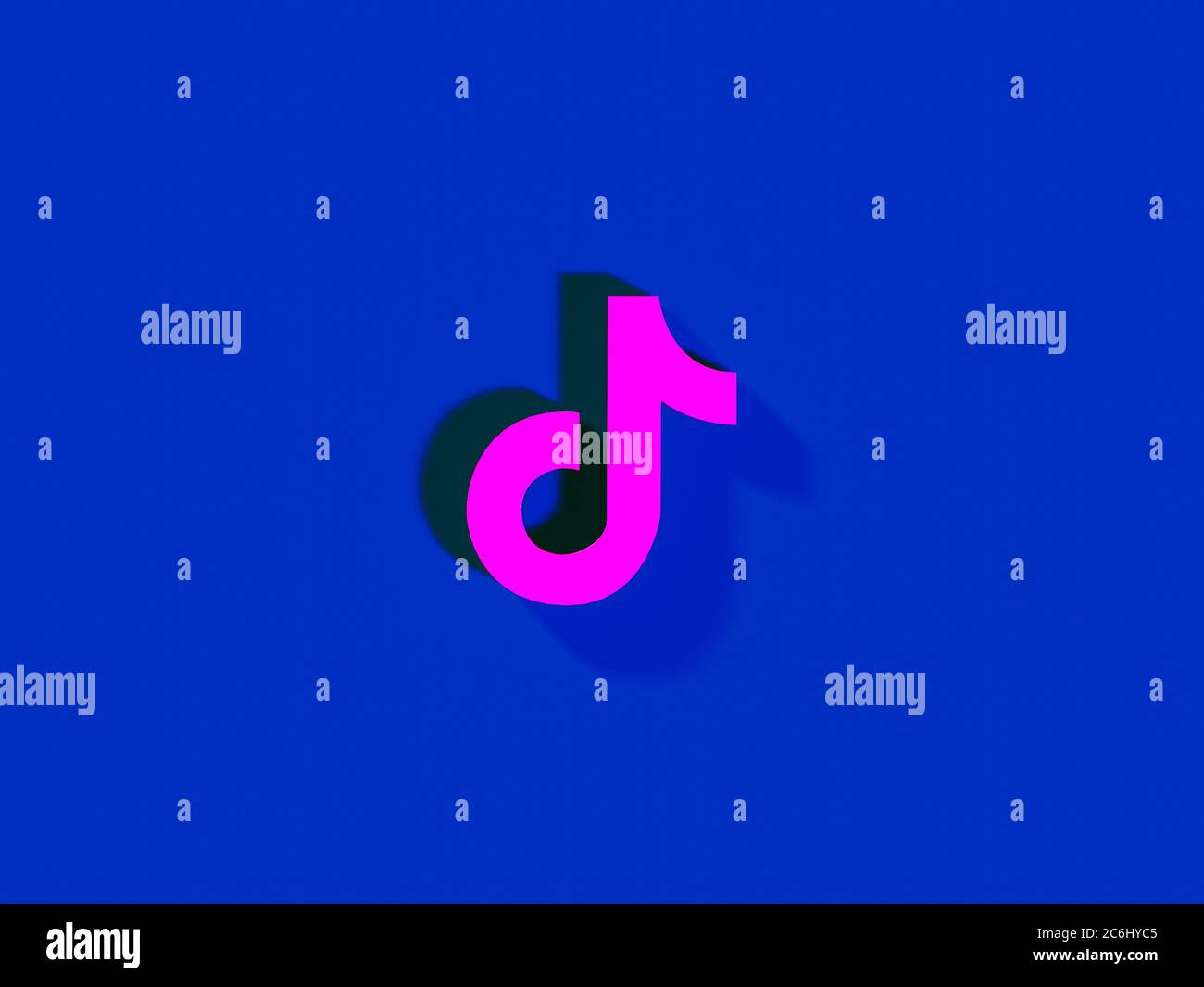 Featured image of post Tiktok Logo Pink