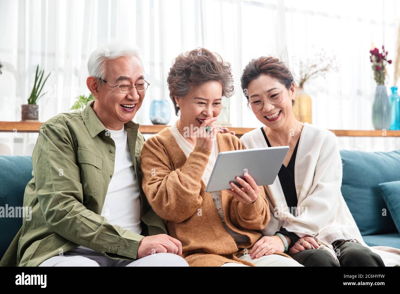 Happy best friends men using hi-res stock photography and images - Alamy