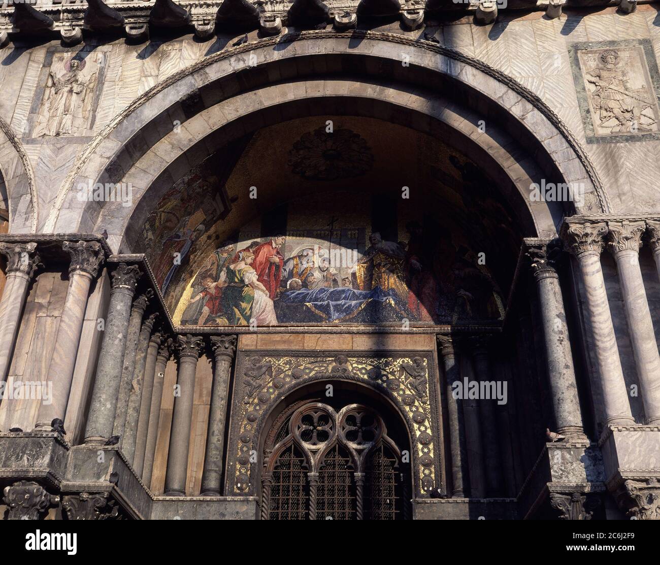 Marcos de mosaico hi-res stock photography and images - Alamy